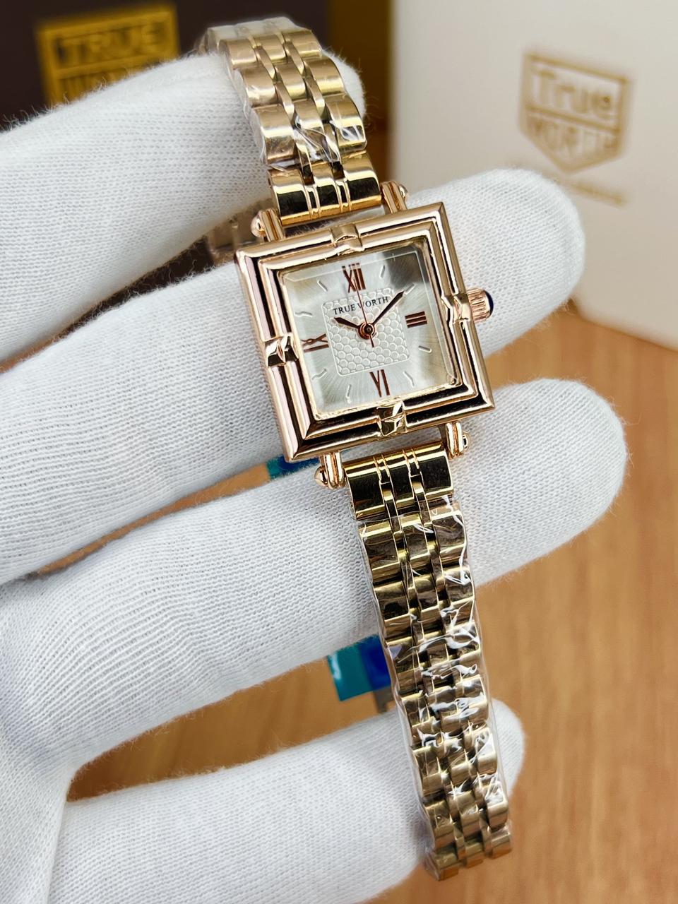 TRUE WORTH Golden White dial